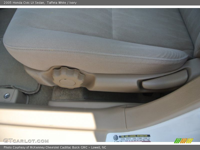 Taffeta White / Ivory 2005 Honda Civic LX Sedan