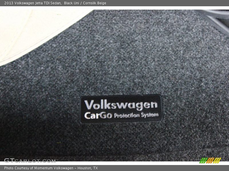 Black Uni / Cornsilk Beige 2013 Volkswagen Jetta TDI Sedan