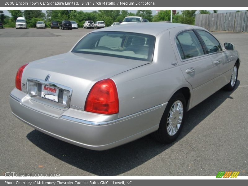 Silver Birch Metallic / Medium Light Stone 2008 Lincoln Town Car Signature Limited