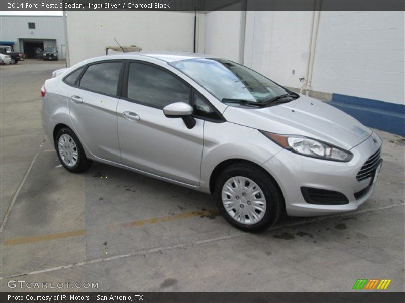 Ingot Silver / Charcoal Black 2014 Ford Fiesta S Sedan