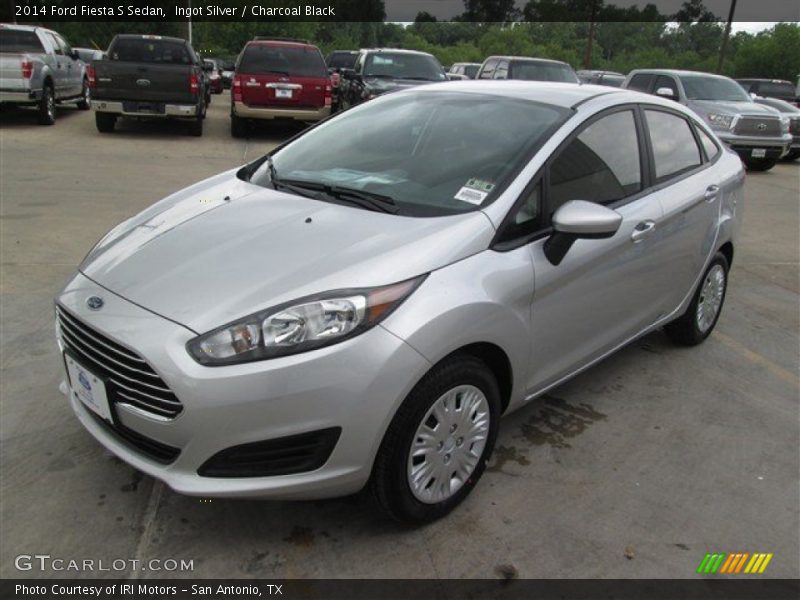 Ingot Silver / Charcoal Black 2014 Ford Fiesta S Sedan