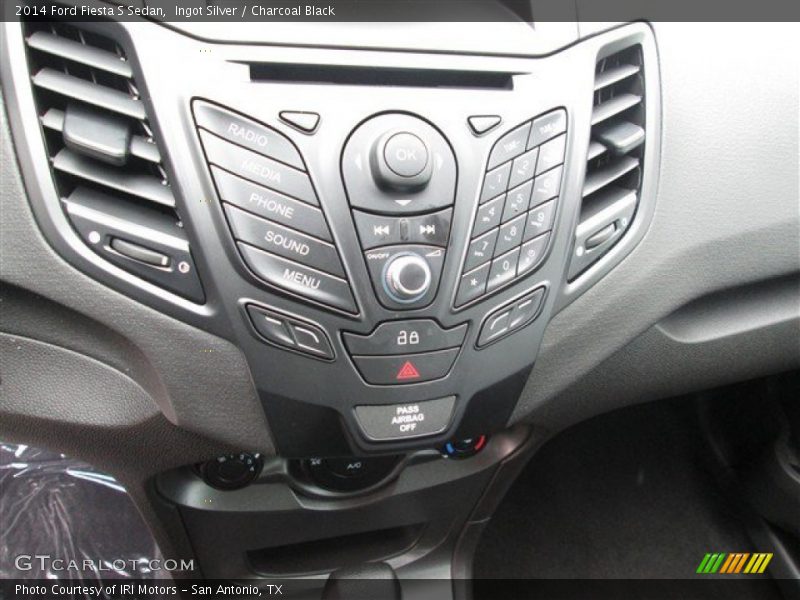 Ingot Silver / Charcoal Black 2014 Ford Fiesta S Sedan