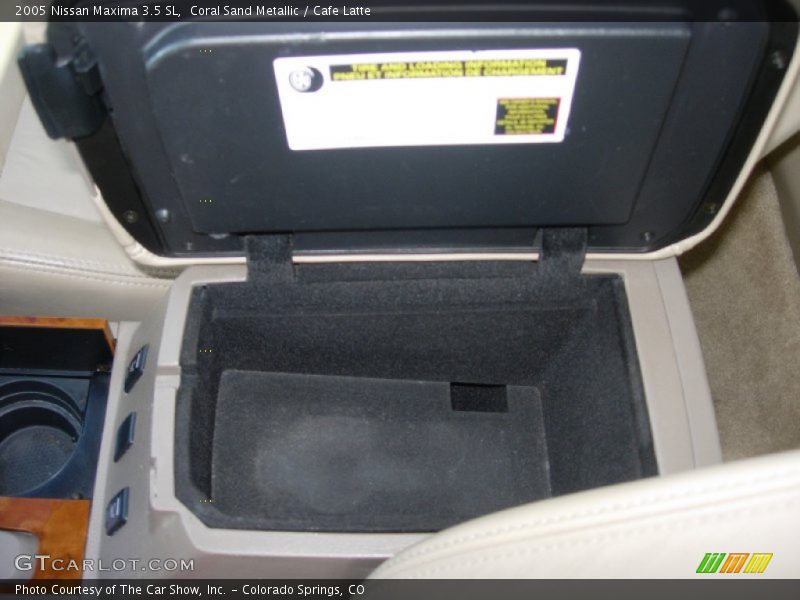 Coral Sand Metallic / Cafe Latte 2005 Nissan Maxima 3.5 SL