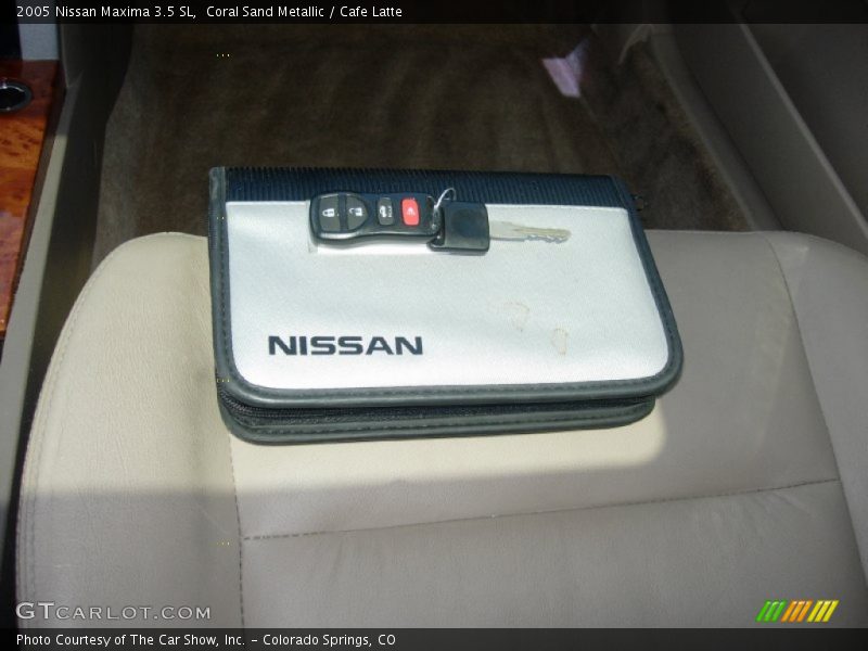 Coral Sand Metallic / Cafe Latte 2005 Nissan Maxima 3.5 SL