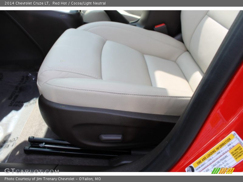 Red Hot / Cocoa/Light Neutral 2014 Chevrolet Cruze LT