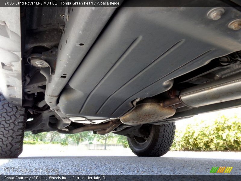 Undercarriage of 2005 LR3 V8 HSE