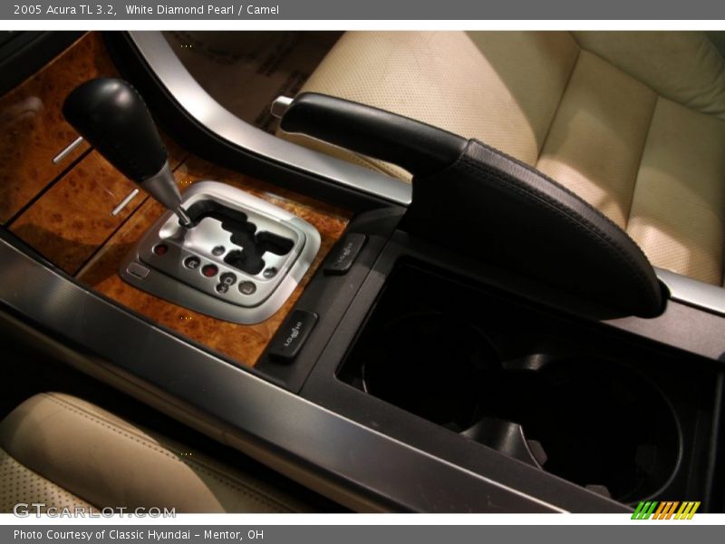 White Diamond Pearl / Camel 2005 Acura TL 3.2