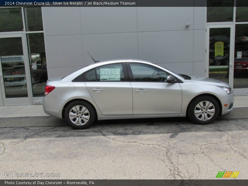 Silver Ice Metallic / Jet Black/Medium Titanium 2014 Chevrolet Cruze LS