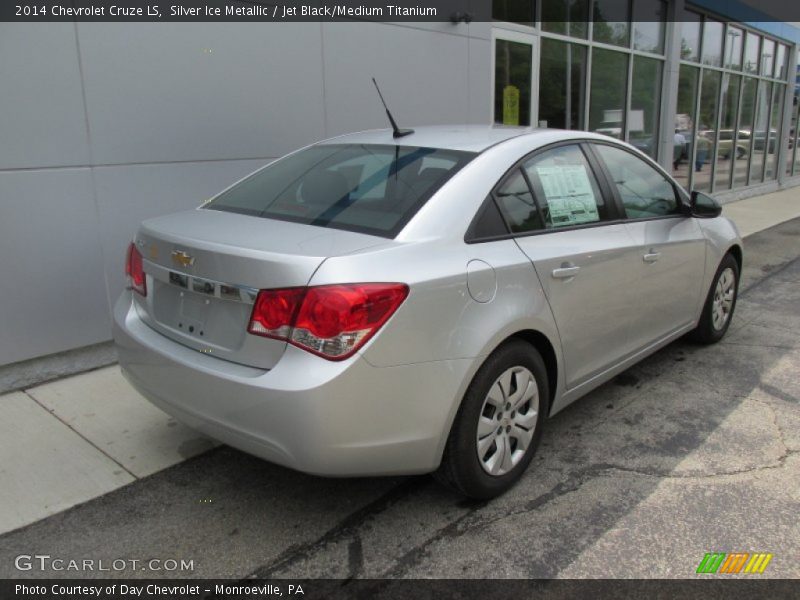 Silver Ice Metallic / Jet Black/Medium Titanium 2014 Chevrolet Cruze LS