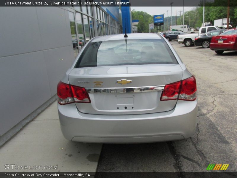Silver Ice Metallic / Jet Black/Medium Titanium 2014 Chevrolet Cruze LS