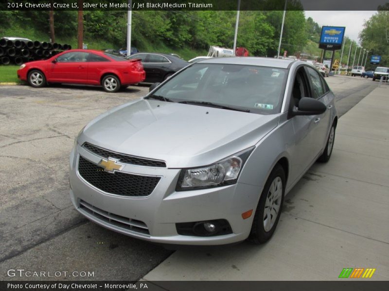Silver Ice Metallic / Jet Black/Medium Titanium 2014 Chevrolet Cruze LS