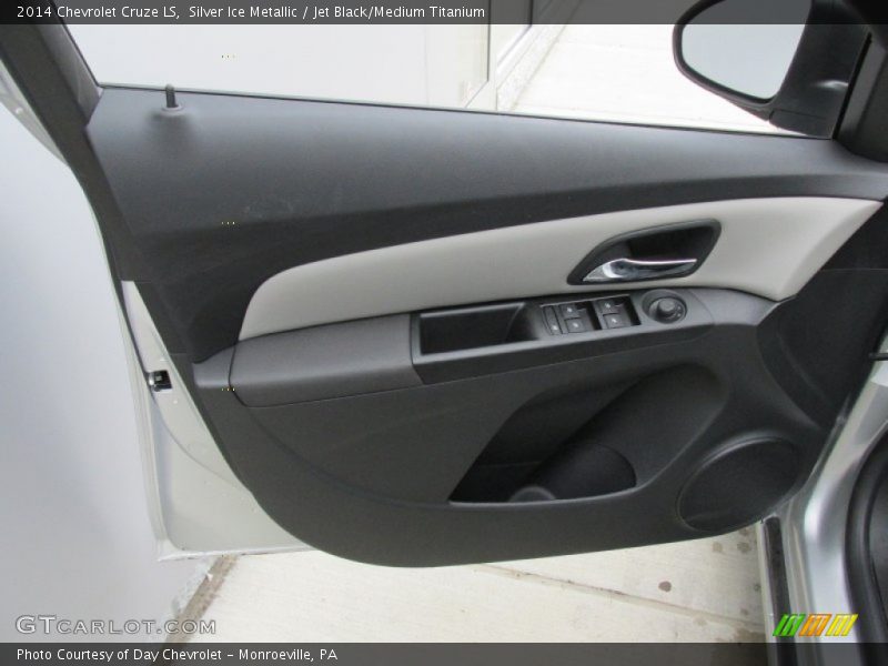 Silver Ice Metallic / Jet Black/Medium Titanium 2014 Chevrolet Cruze LS