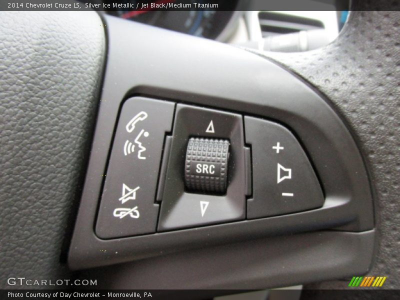 Silver Ice Metallic / Jet Black/Medium Titanium 2014 Chevrolet Cruze LS