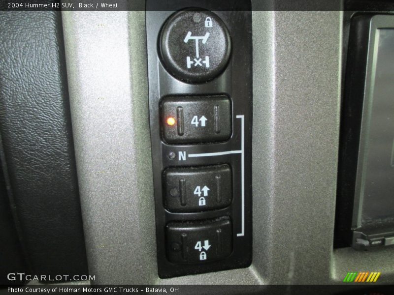 Controls of 2004 H2 SUV