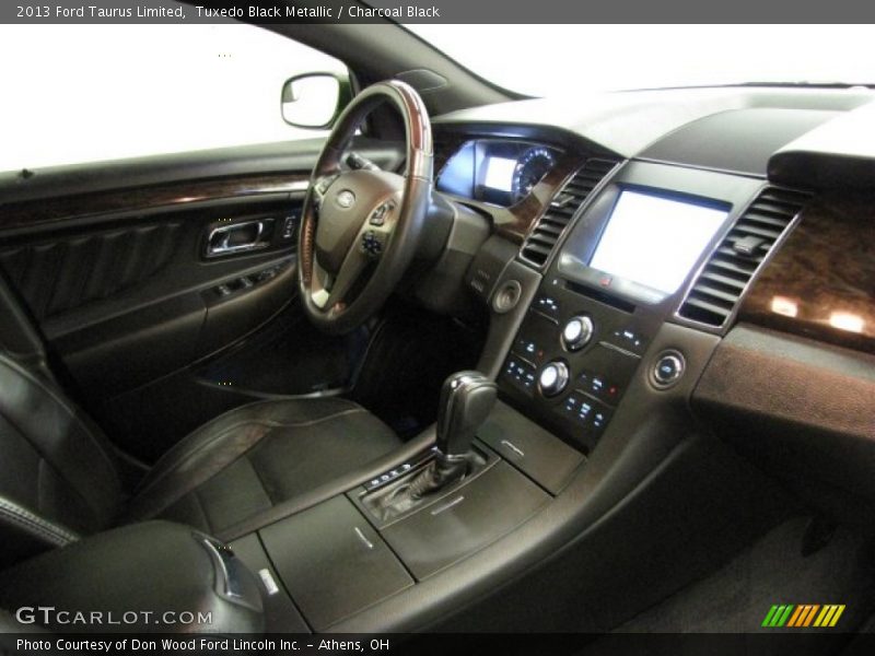 Tuxedo Black Metallic / Charcoal Black 2013 Ford Taurus Limited