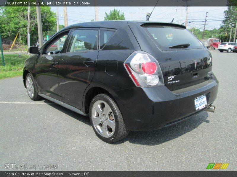 Jet Black Metallic / Ebony 2009 Pontiac Vibe 2.4