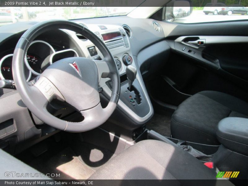 Jet Black Metallic / Ebony 2009 Pontiac Vibe 2.4