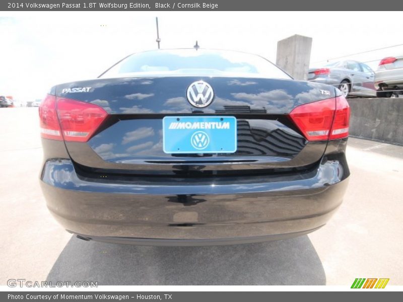 Black / Cornsilk Beige 2014 Volkswagen Passat 1.8T Wolfsburg Edition