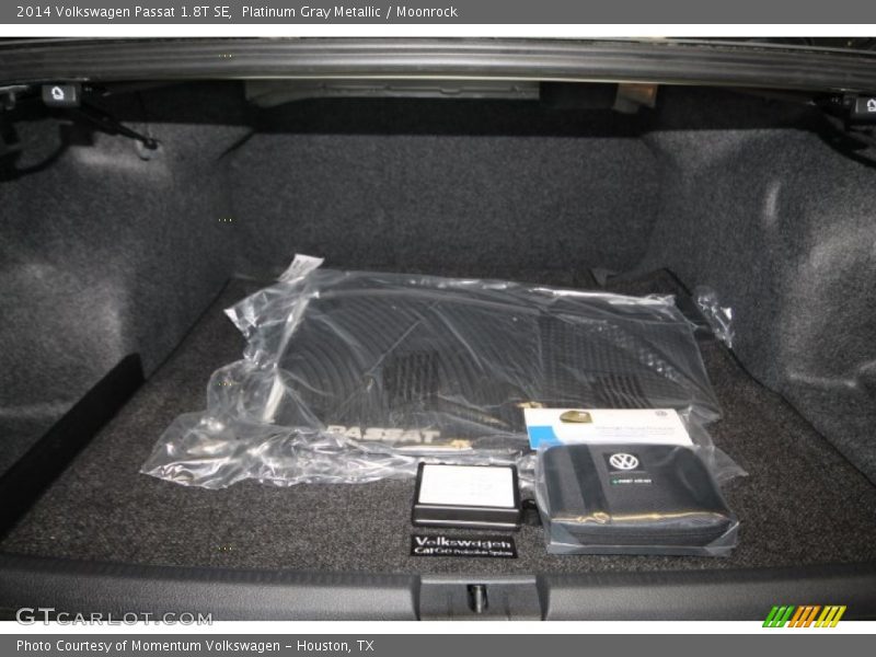 Platinum Gray Metallic / Moonrock 2014 Volkswagen Passat 1.8T SE