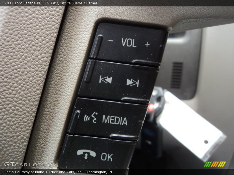 White Suede / Camel 2011 Ford Escape XLT V6 4WD
