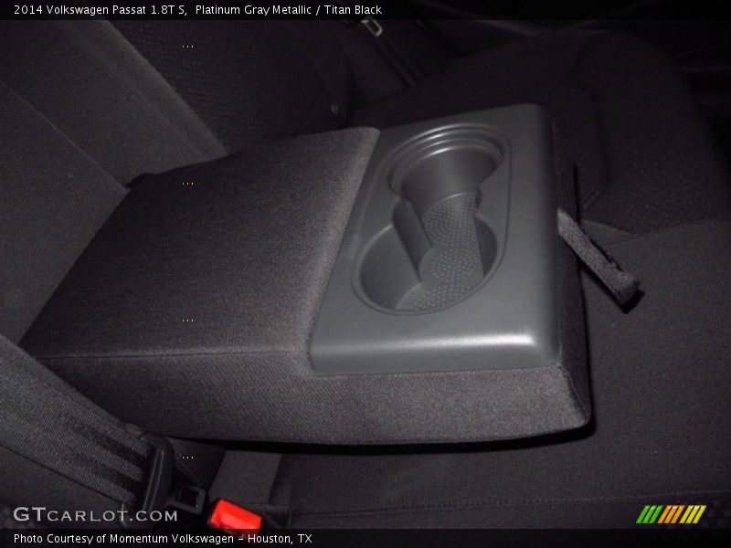 Platinum Gray Metallic / Titan Black 2014 Volkswagen Passat 1.8T S