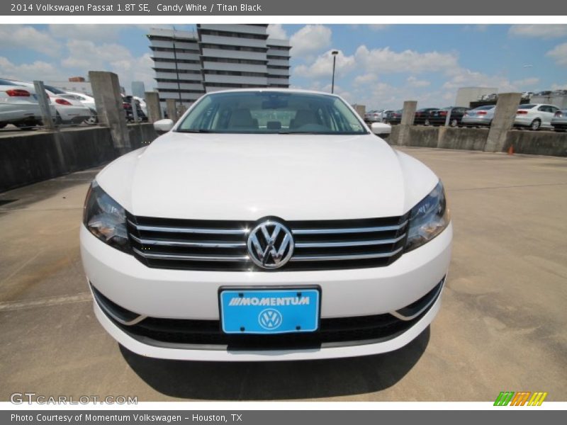 Candy White / Titan Black 2014 Volkswagen Passat 1.8T SE