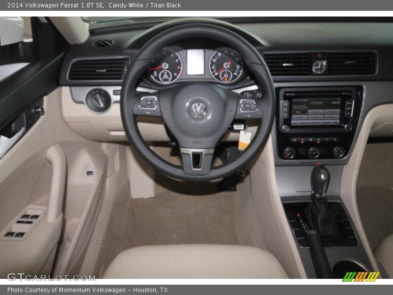 Candy White / Titan Black 2014 Volkswagen Passat 1.8T SE