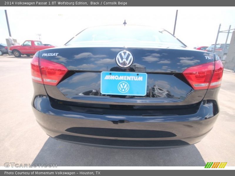 Black / Cornsilk Beige 2014 Volkswagen Passat 1.8T Wolfsburg Edition