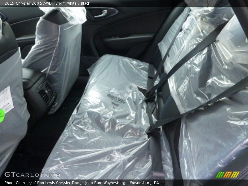 Bright White / Black 2015 Chrysler 200 S AWD