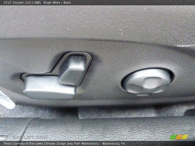 Bright White / Black 2015 Chrysler 200 S AWD