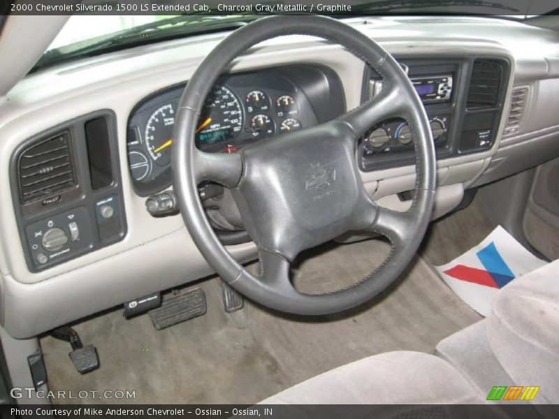 Charcoal Gray Metallic / Graphite 2000 Chevrolet Silverado 1500 LS Extended Cab