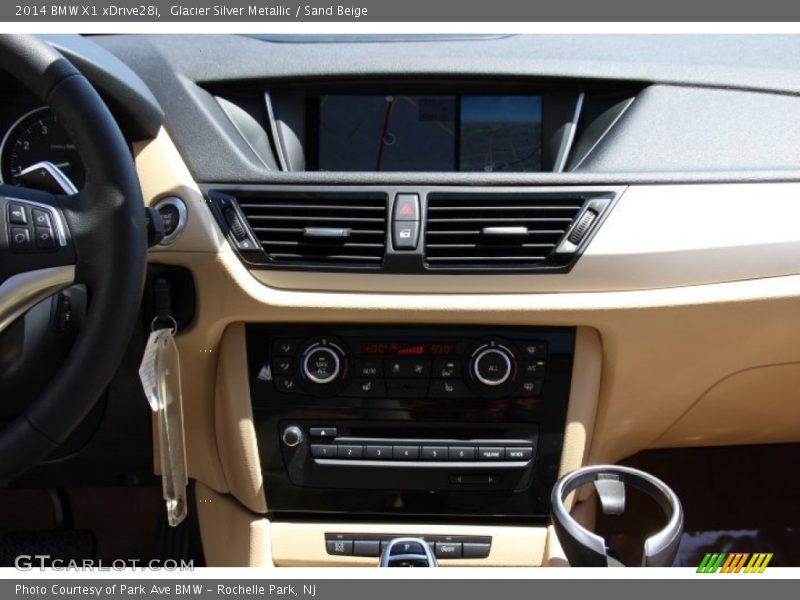 Glacier Silver Metallic / Sand Beige 2014 BMW X1 xDrive28i