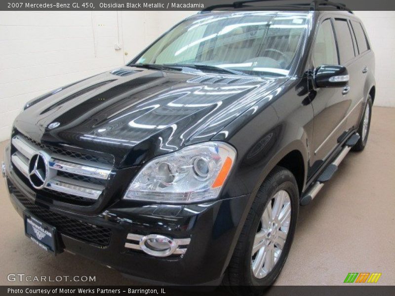 Obsidian Black Metallic / Macadamia 2007 Mercedes-Benz GL 450