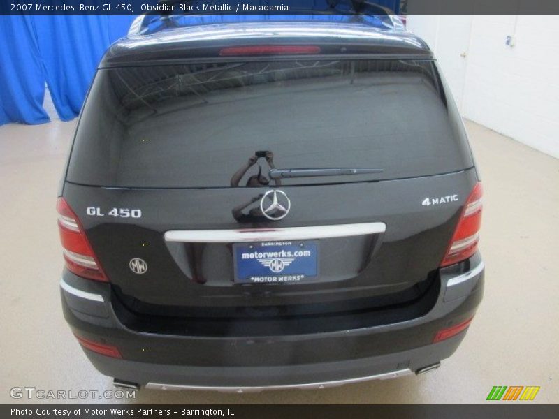Obsidian Black Metallic / Macadamia 2007 Mercedes-Benz GL 450