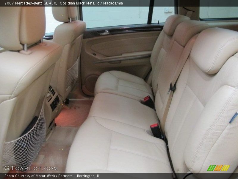 Obsidian Black Metallic / Macadamia 2007 Mercedes-Benz GL 450