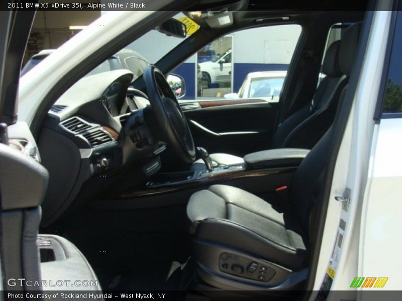 Alpine White / Black 2011 BMW X5 xDrive 35i