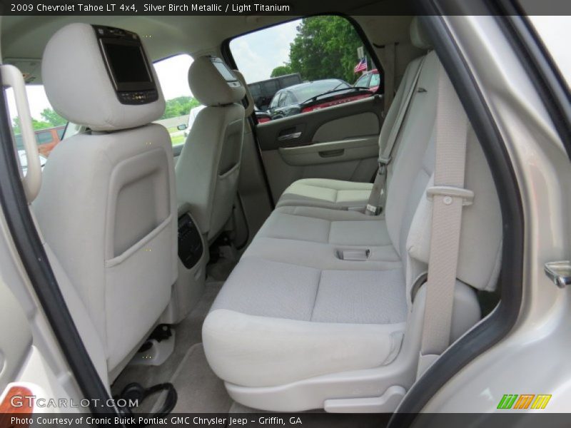 Silver Birch Metallic / Light Titanium 2009 Chevrolet Tahoe LT 4x4