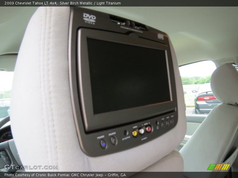 Silver Birch Metallic / Light Titanium 2009 Chevrolet Tahoe LT 4x4