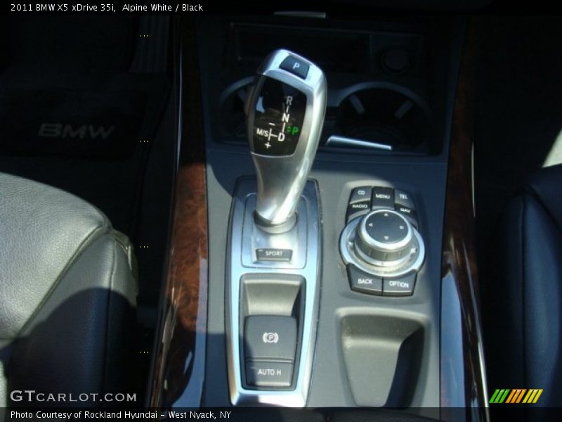 Alpine White / Black 2011 BMW X5 xDrive 35i