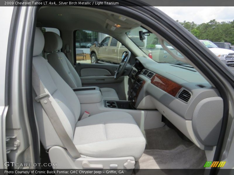 Silver Birch Metallic / Light Titanium 2009 Chevrolet Tahoe LT 4x4