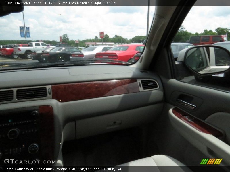 Silver Birch Metallic / Light Titanium 2009 Chevrolet Tahoe LT 4x4