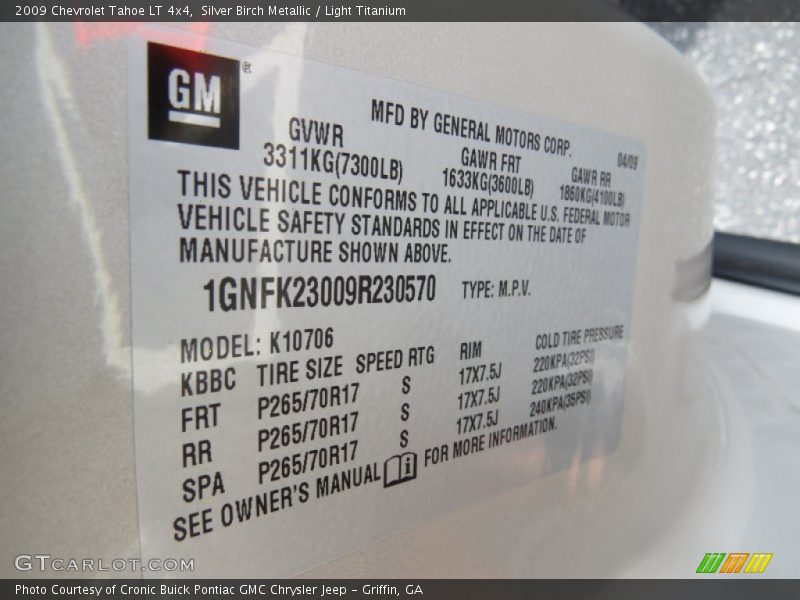 Silver Birch Metallic / Light Titanium 2009 Chevrolet Tahoe LT 4x4