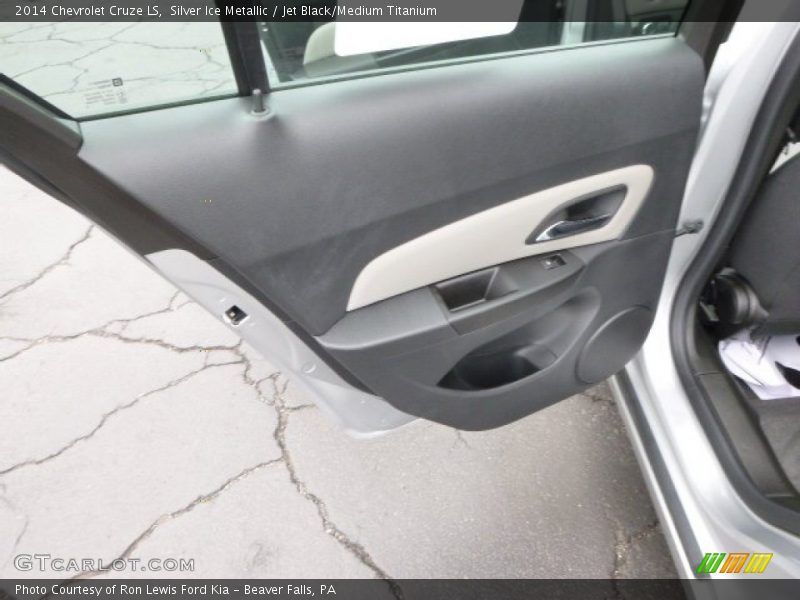 Silver Ice Metallic / Jet Black/Medium Titanium 2014 Chevrolet Cruze LS