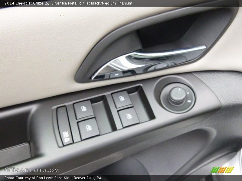 Silver Ice Metallic / Jet Black/Medium Titanium 2014 Chevrolet Cruze LS