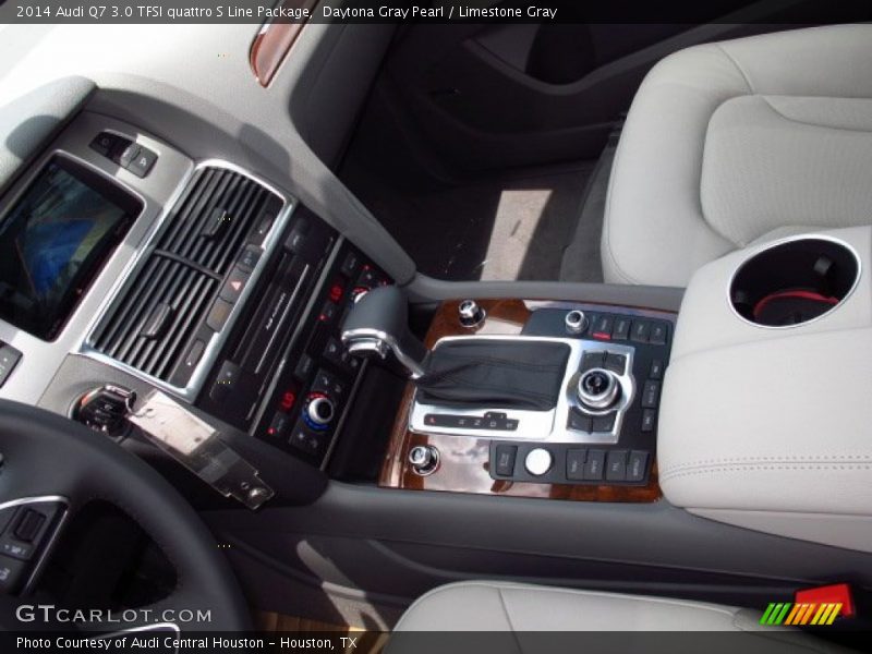 Controls of 2014 Q7 3.0 TFSI quattro S Line Package