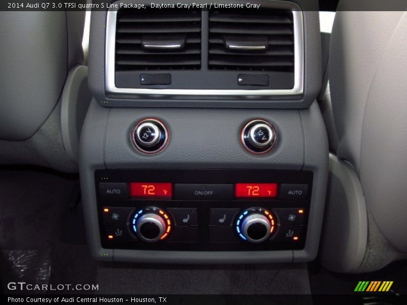 Controls of 2014 Q7 3.0 TFSI quattro S Line Package