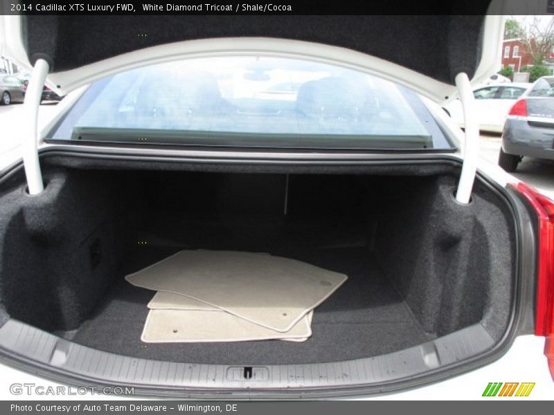 White Diamond Tricoat / Shale/Cocoa 2014 Cadillac XTS Luxury FWD