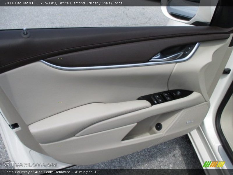 White Diamond Tricoat / Shale/Cocoa 2014 Cadillac XTS Luxury FWD