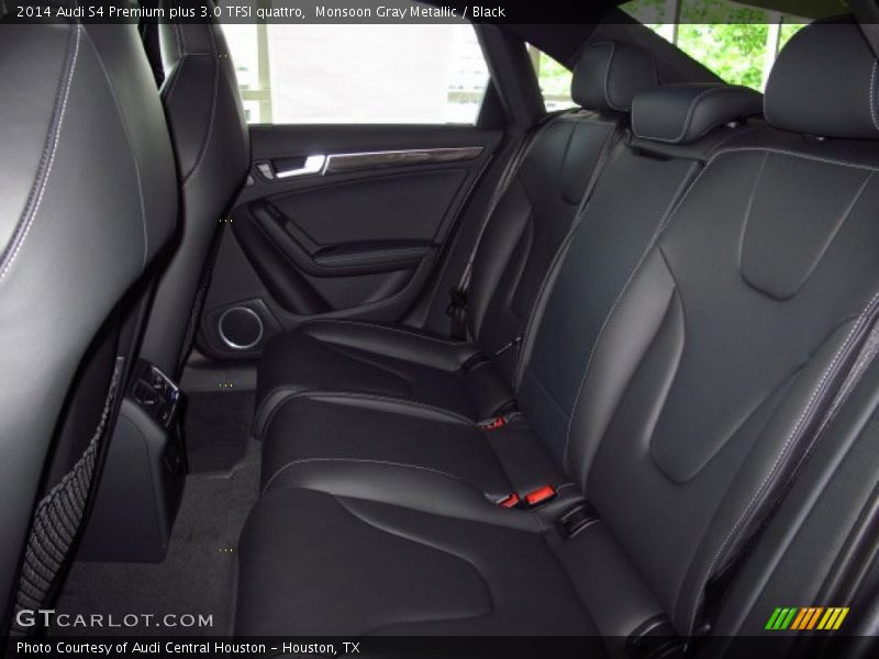 Rear Seat of 2014 S4 Premium plus 3.0 TFSI quattro