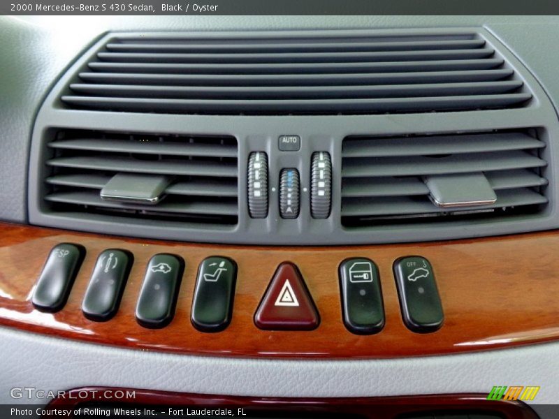 Controls of 2000 S 430 Sedan